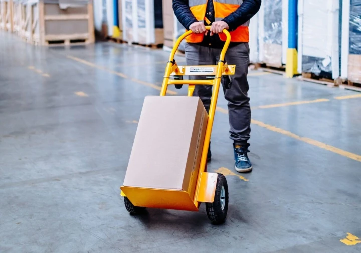 Rozkladany-wozek-transportowy-2w1-magazynowy-mlynarka-taczkowy-Mega-M-250kg-zolty-MPP000695-9-scaled.jpg