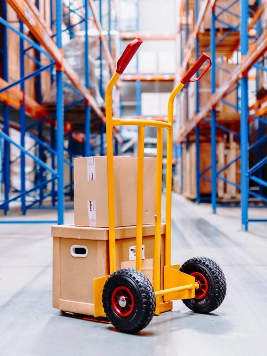 Wozek-transportowy-magazynowy-mlynarka-Mega-M-z-rozkladana-platforma-200kg-MPP001074.jpg