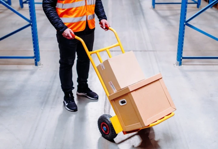 Wozek-transportowy-magazynowy-mlynarka-Mega-M-z-rozkladana-platforma-200kg-MPP001074-3.jpg